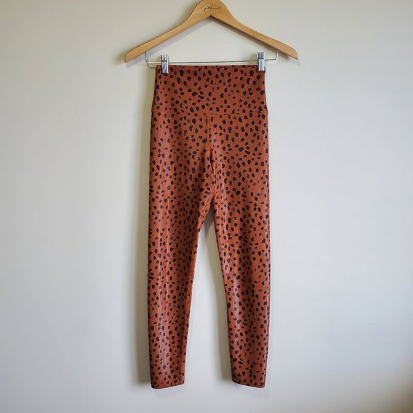 BEACH RIOT / S / Womens Ayla Brown Spot Leopard Print Ribbed 7/8 Length Leggings - Picture 2 of 11